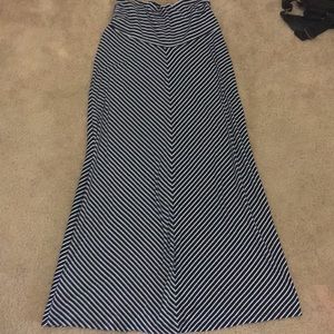Old navy XS maternity skirt